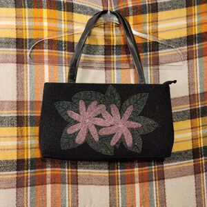 Vintage Millicent Glass Seed Bead Floral Shoulder Bag.